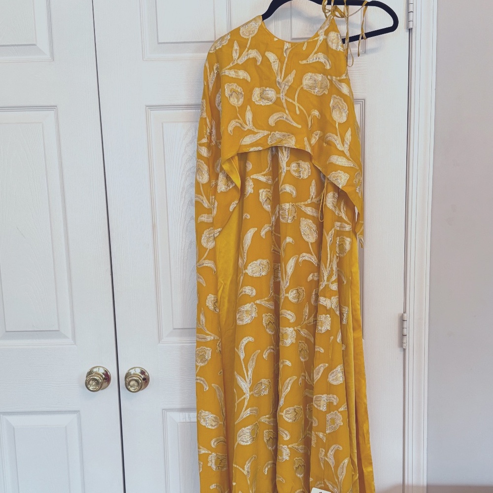 Markarian “Kennedy” Yellow Floral Cape Dress – Size